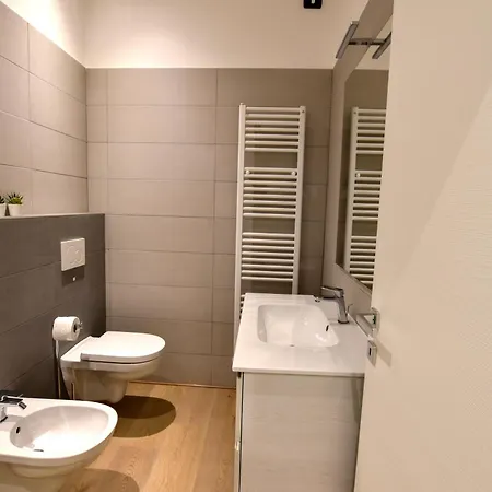 Casa Manu アパート ブレンゾーネ