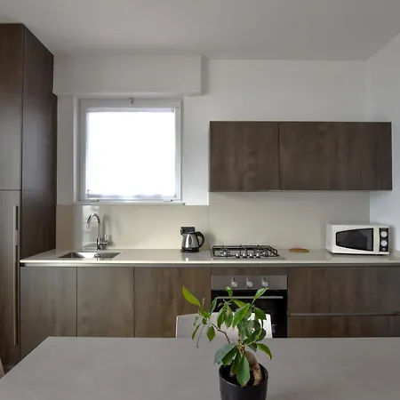 Casa Manu アパート ブレンゾーネ