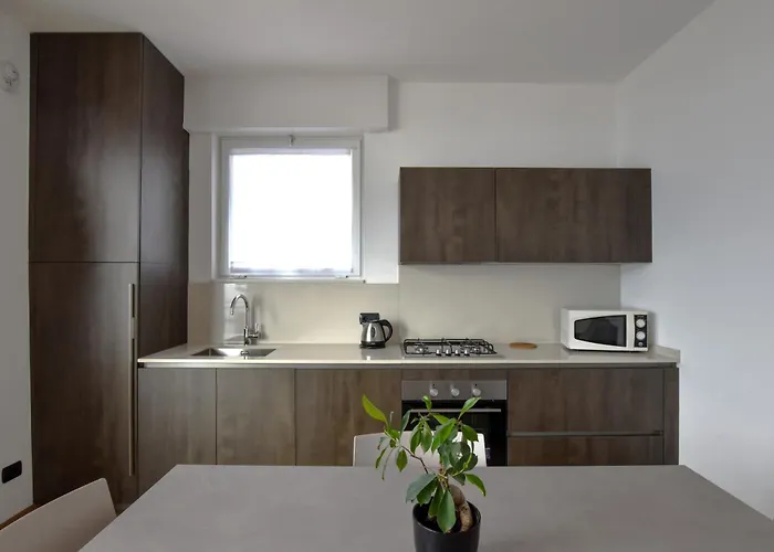 Casa Manu شقة برنزوني سول جاردا
